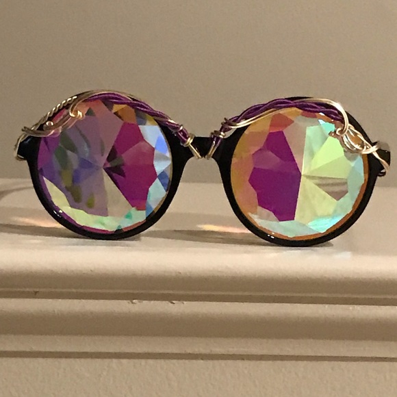 Accessories - Festive Sunglasses